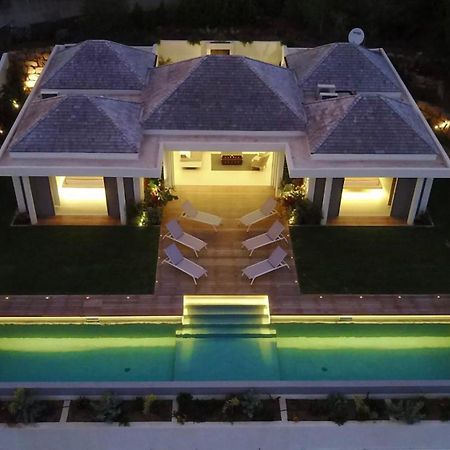 Charming Villa With Outstanding View Marigot Bagian luar foto